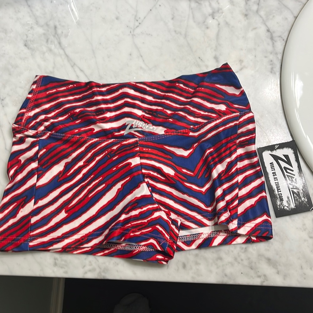 Red & white Zubaz shorts - Size small